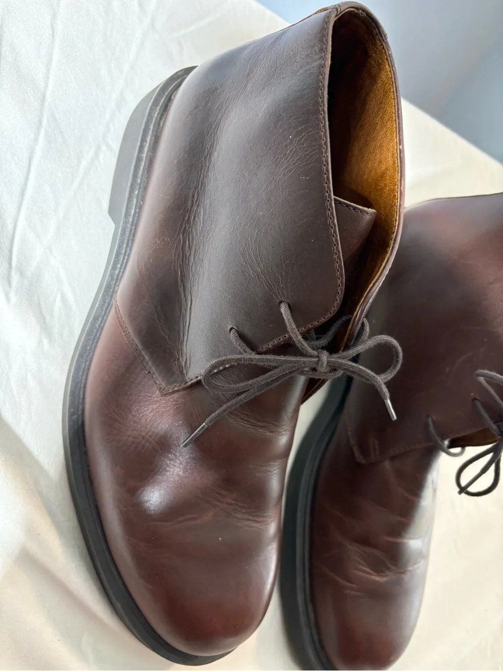 Eddie Bauer Men's Dark Brown Leather Chukka Boots